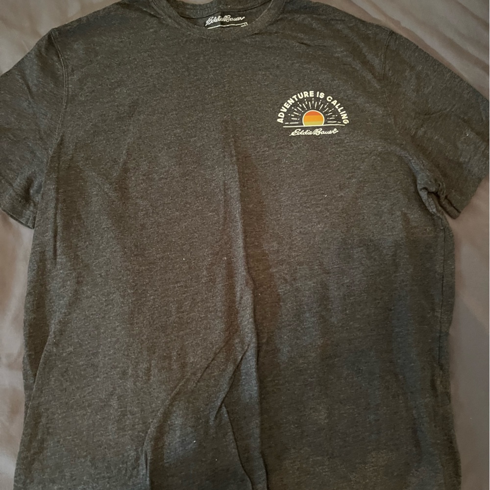 Eddie Bauer Large Graphic Tee. Adventure is Calling!